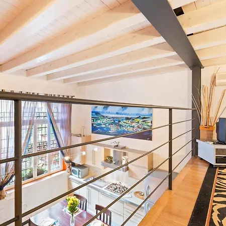 Guesthost - Loft Di Design Porta Romana & Corso Lodi-3